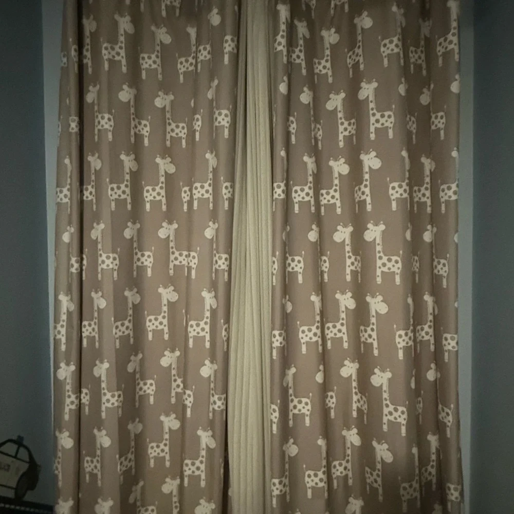 NWOT Giraffe Print Brown Shower Curtains🥳🥳❌❌ - Picture 3 of 3